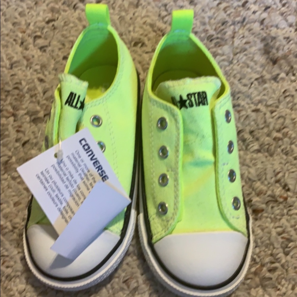 Converse size 9 toddler